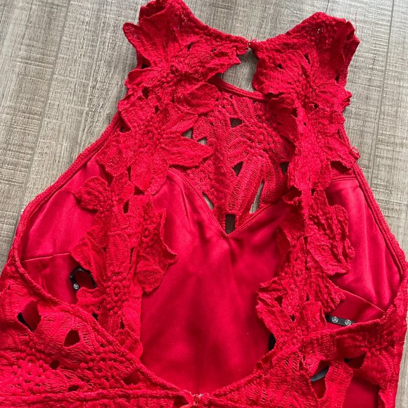 Missguided Midi Party Dress - Picture 3 of 4